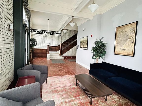5th image of 3301 Park Ave #302