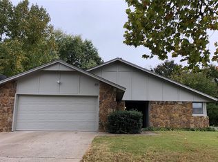 6604 S Ash Pl, Broken Arrow, OK 74011