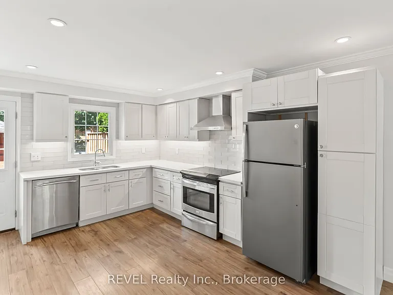 10 Bassett Blvd #56 — Photo 7