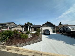 205 Juniper Ln, Port Angeles, WA
