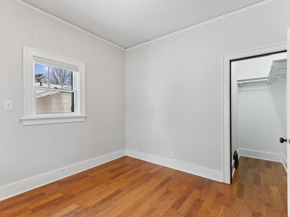 1st image of 555 Columbia Ave