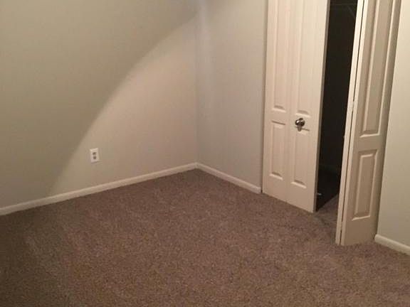4th image of 4317 Devonshire Dr #4317