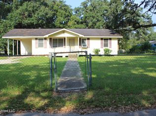 4707 2nd St, Moss Point, MS 39563