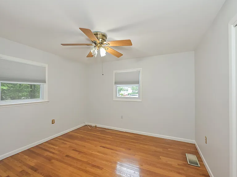 135 Elmwood Ave — Photo 13