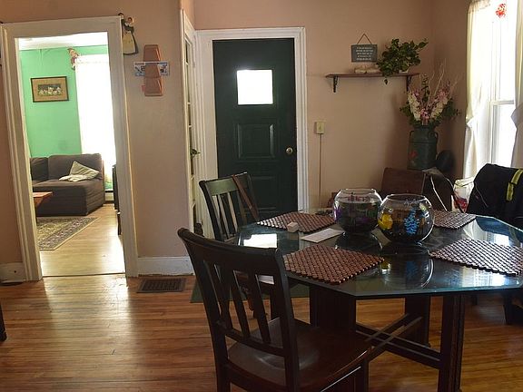 dining room look to north