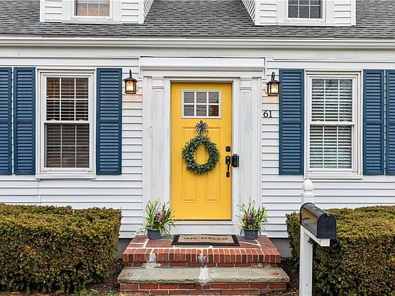 3rd image of 61 Bishop Ave