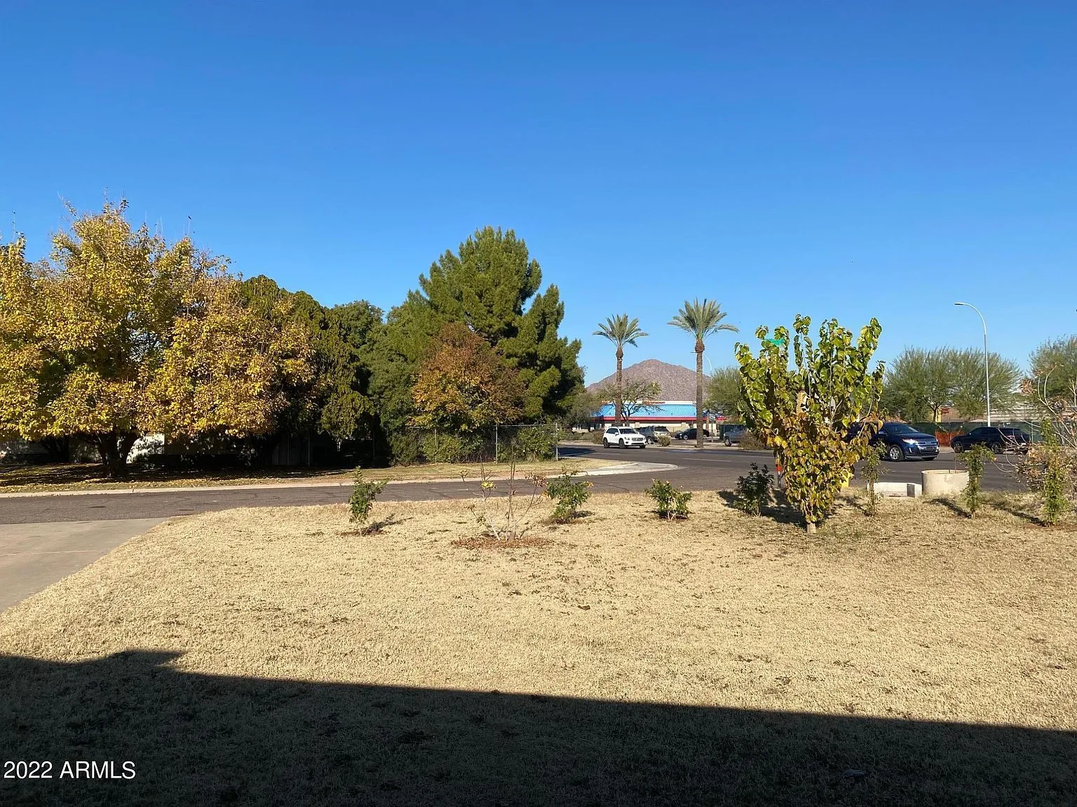 3 bed, 1.5 bath, 1663 sqft, $2,250 — Photo 2