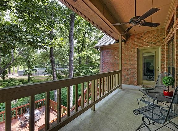 4th image of 3410 Pinecreek Dr
