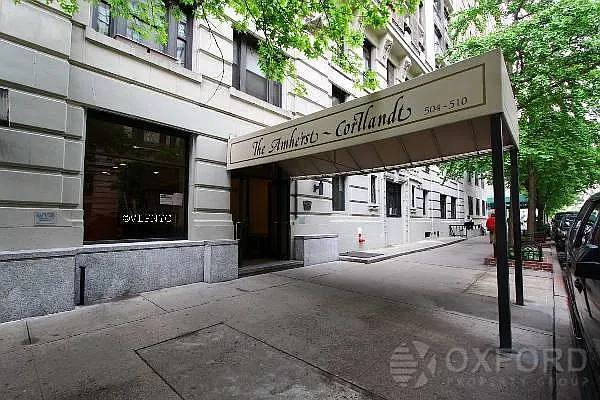 Rented by Oxford Property Group | media 22