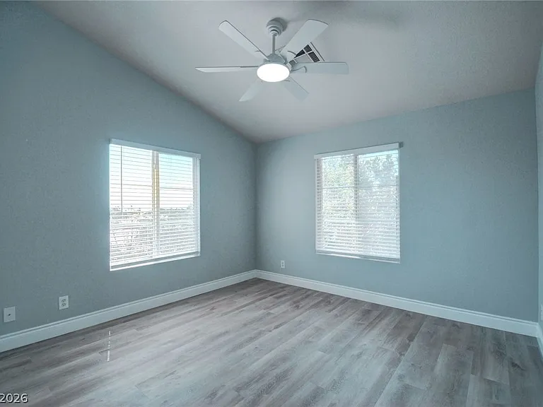 8401 Tiger Woods Ave — Photo 15