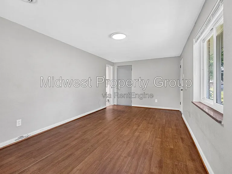 2050 Goodale Ave — Photo 18