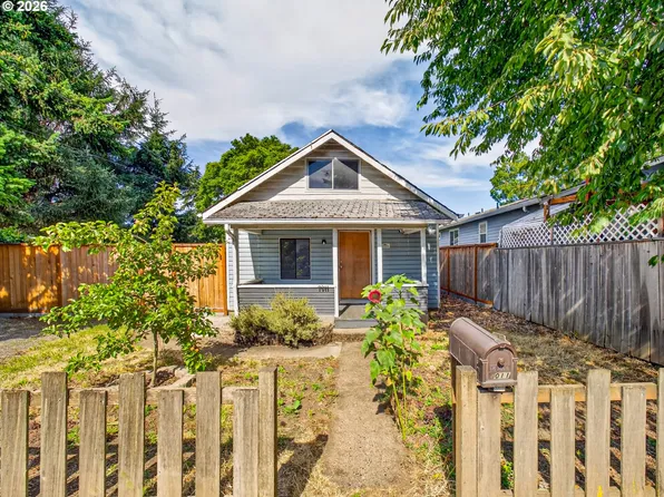 7011 SE 77th Ave, Portland, OR 97206