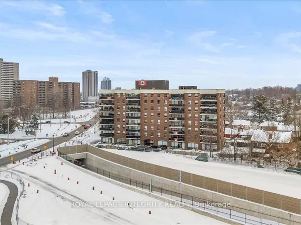 1190 Richmond Rd #703, Ottawa, ON K2B 8J3