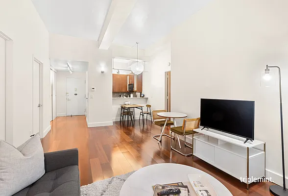 Rented by Triplemint | media 10