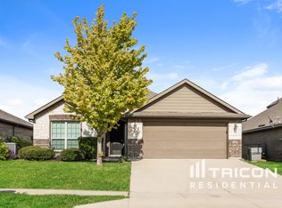 214 Old Spanish Trl, Waxahachie, TX 75167