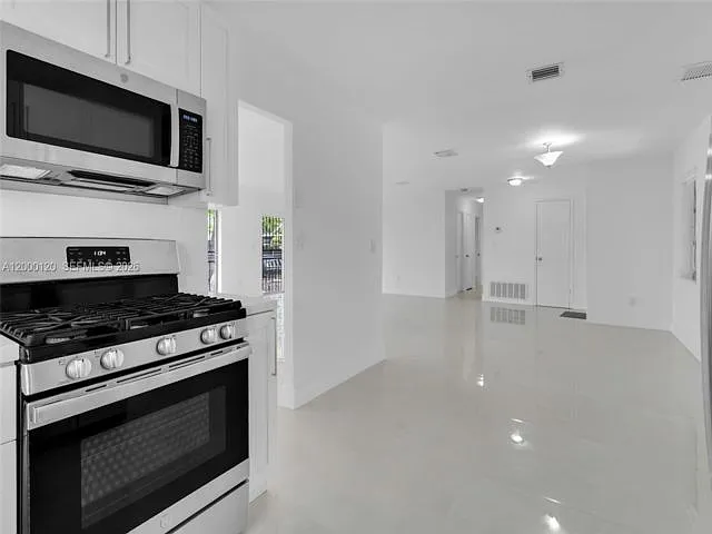 13011 SW 80th St — Photo 16