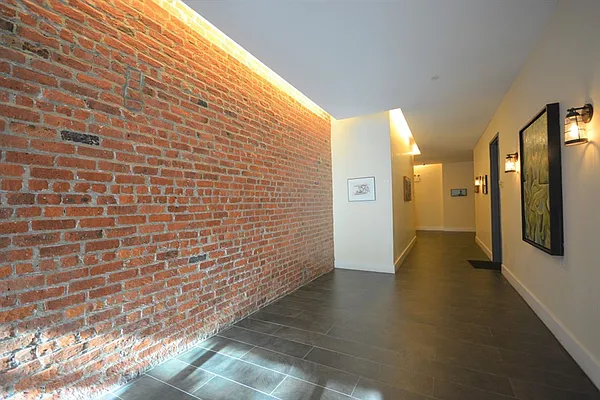 Rented by Citi Habitats | media 30