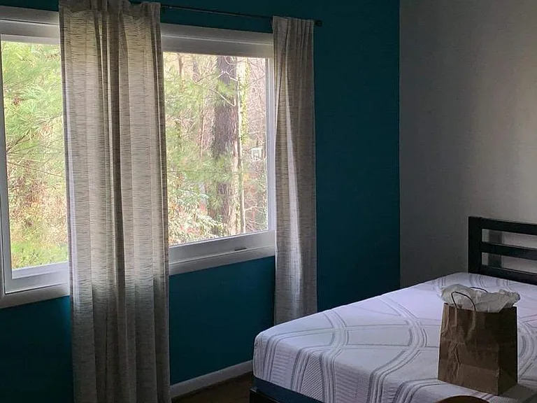 1536 Nantahalla Ct NE — Photo 2