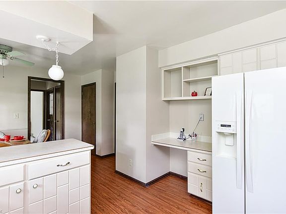 4th image of 5524 Lockwood Blvd