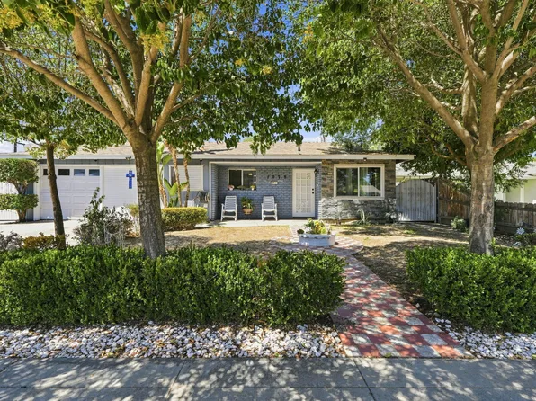 1078 W Madalyn Avenue, Tulare, CA 93274