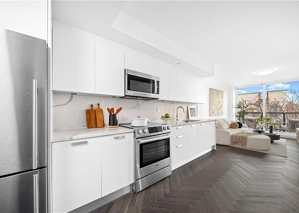 1st image of 1753 E 12th St Unit Penthouse 3