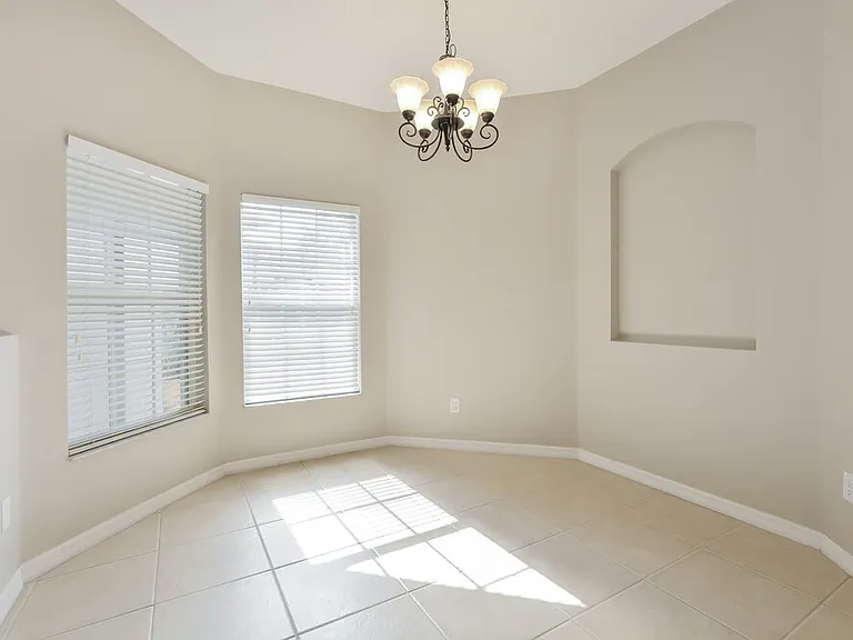 1304 Travertine Ter — Photo 5