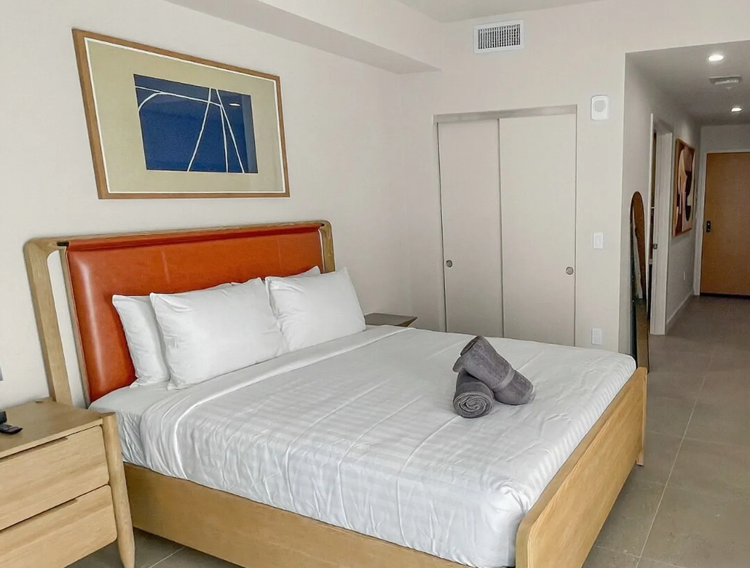 Studio, 1.0 bath, $3,460 — Photo 2