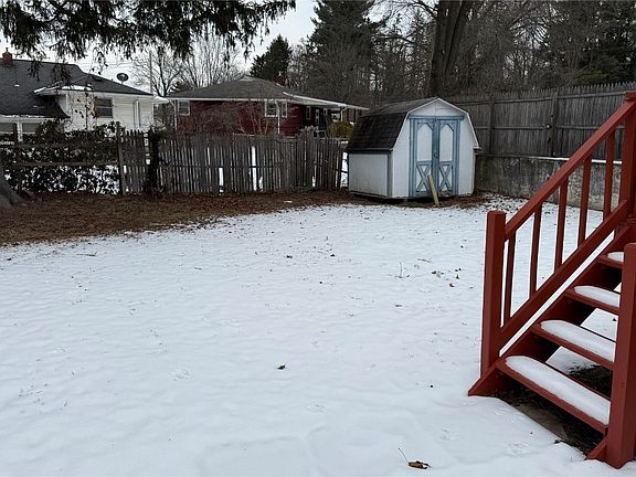 4th image of 12 Paynter Ave