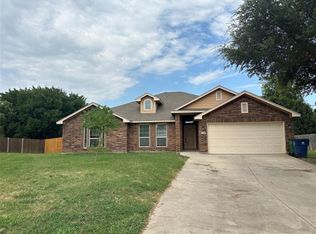 1100 Switchgrass Ln, Crowley, TX 76036