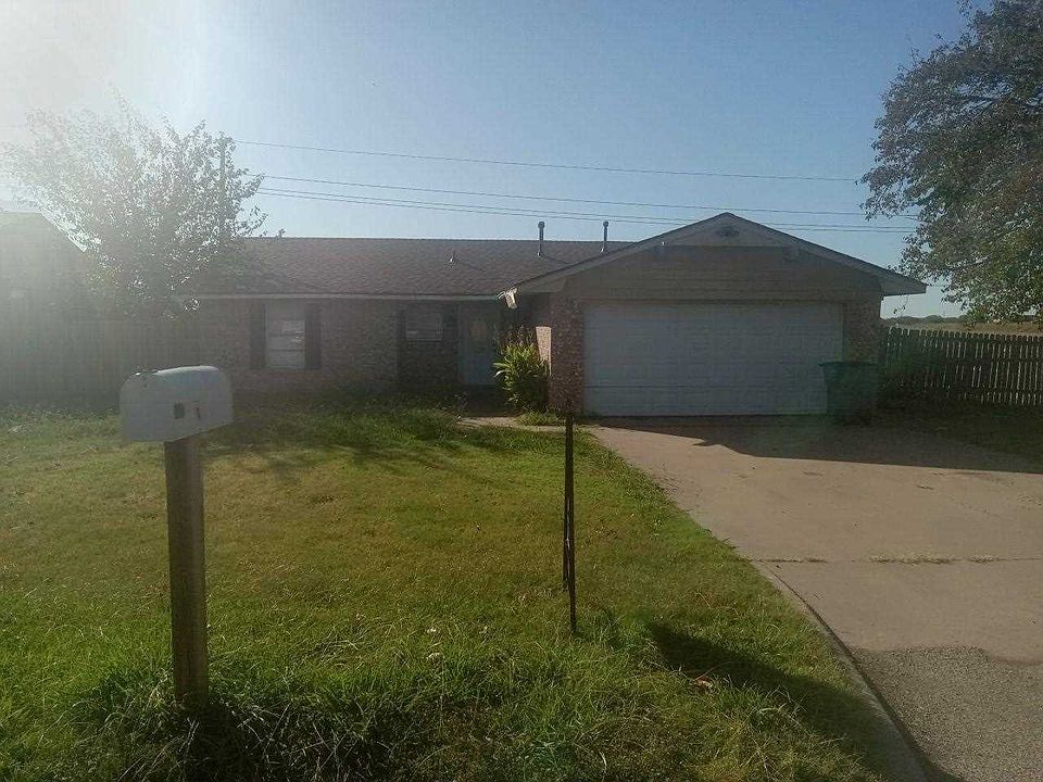 2nd image of 4601 SE Brighton Dr
