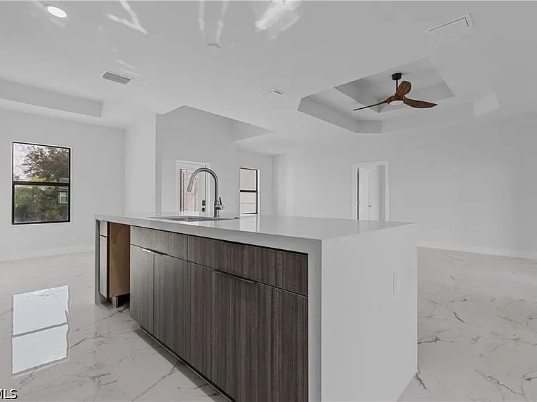 3728 9th St W — Photo 11