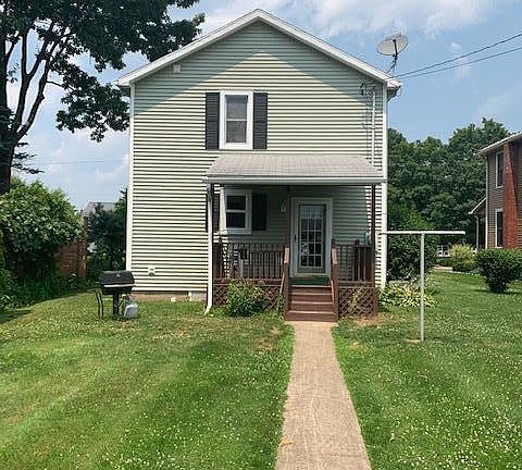 2nd image of 628 Broad St