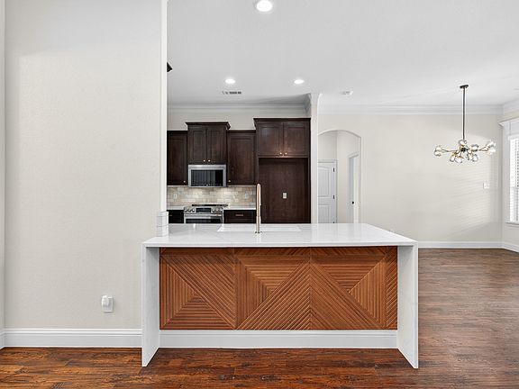 4th image of 7320 Spring Ranch Ct