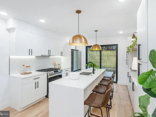 1813 Montrose St, Philadelphia, PA 19146