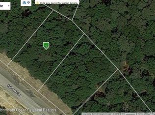 3 Fair Oaks Dr, Barnegat, NJ 08005
