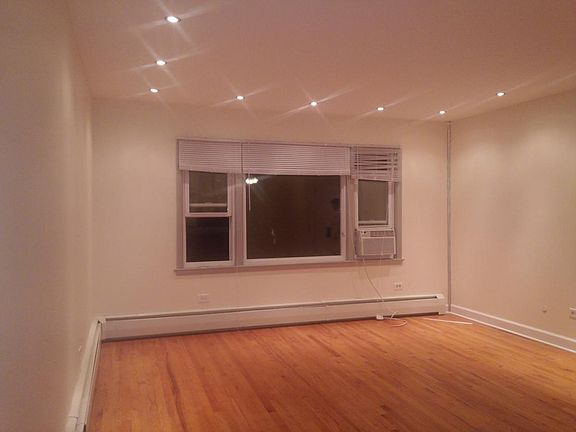 3rd image of 1113 Holiday Ln APT 11