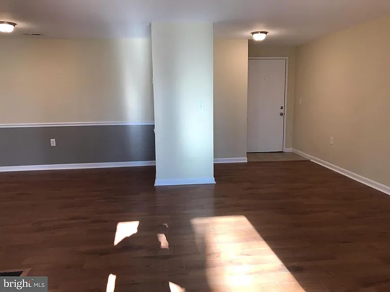 18120 Chalet Dr #11-203 — Photo 5