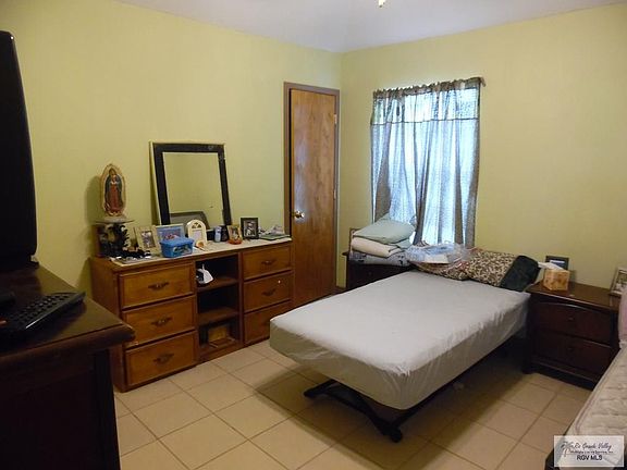 5th image of 35 Bahia Cir