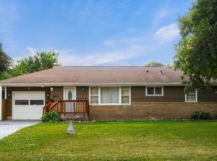 5913 Colfax Ave N, Brooklyn Center, MN 55430