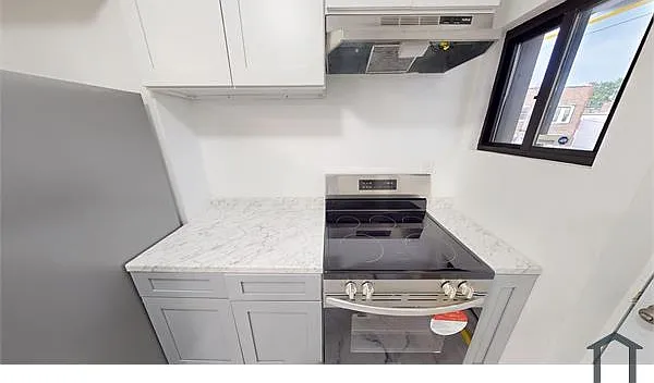 7507 S Yates Blvd — Photo 10