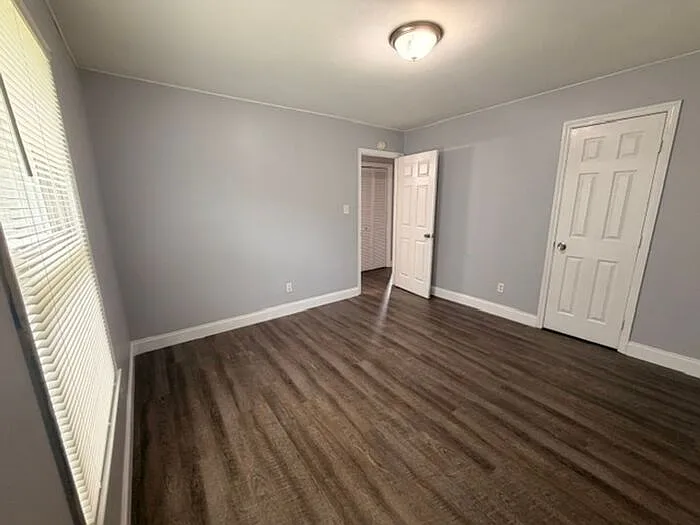 168 Sherman Dr — Photo 7