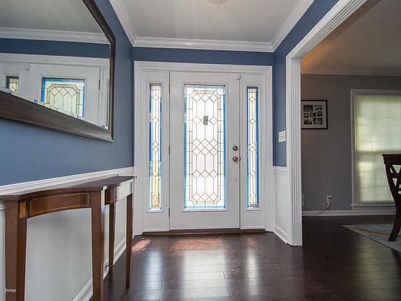 3rd image of 404 Willenhall Ct
