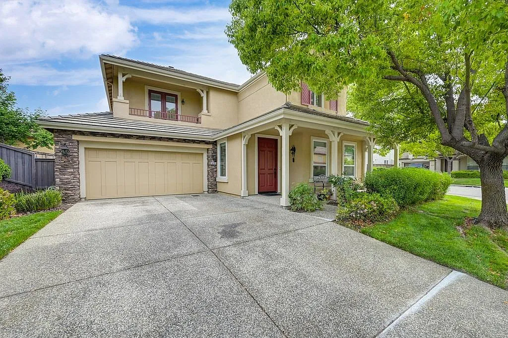 1831 Applecross Ct photo 1
