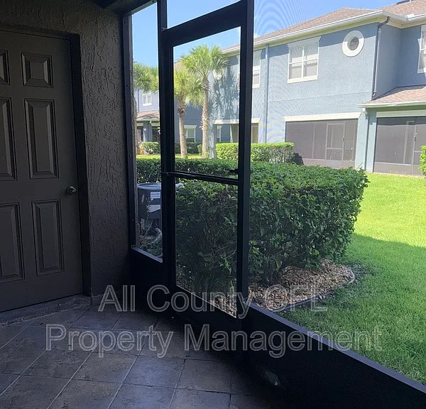 3414 Wilshire Way Rd — Photo 8