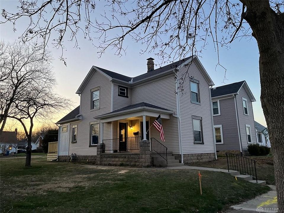 1st image of 213 N 6th St