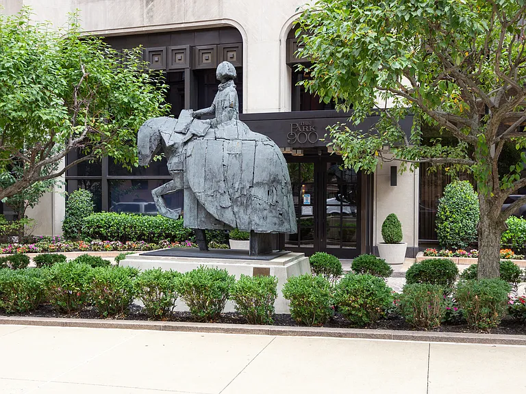 900 Park Ave #15B — Photo 11