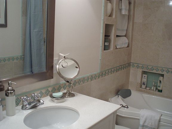 Spa-style guest bath