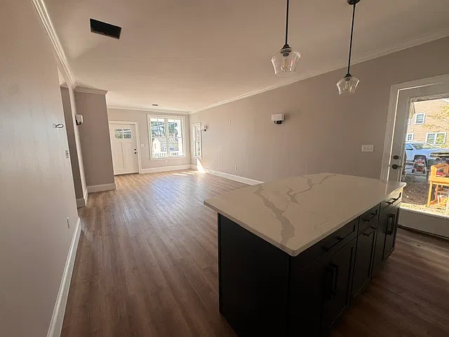 2 bed, 900 sqft, $3,500 — Photo 4
