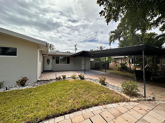3rd image of 2611 NE 20th Avenue