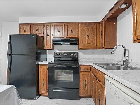 3rd image of 2160 Mineral Spring Ave Building 3-8